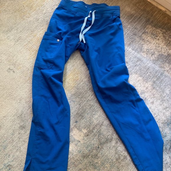 Figs Kade™ Cargo Scrub Pants - Royal Blue - Picture 2 of 3